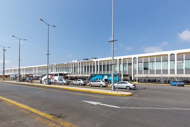 How Many Airports Are There in Crete?